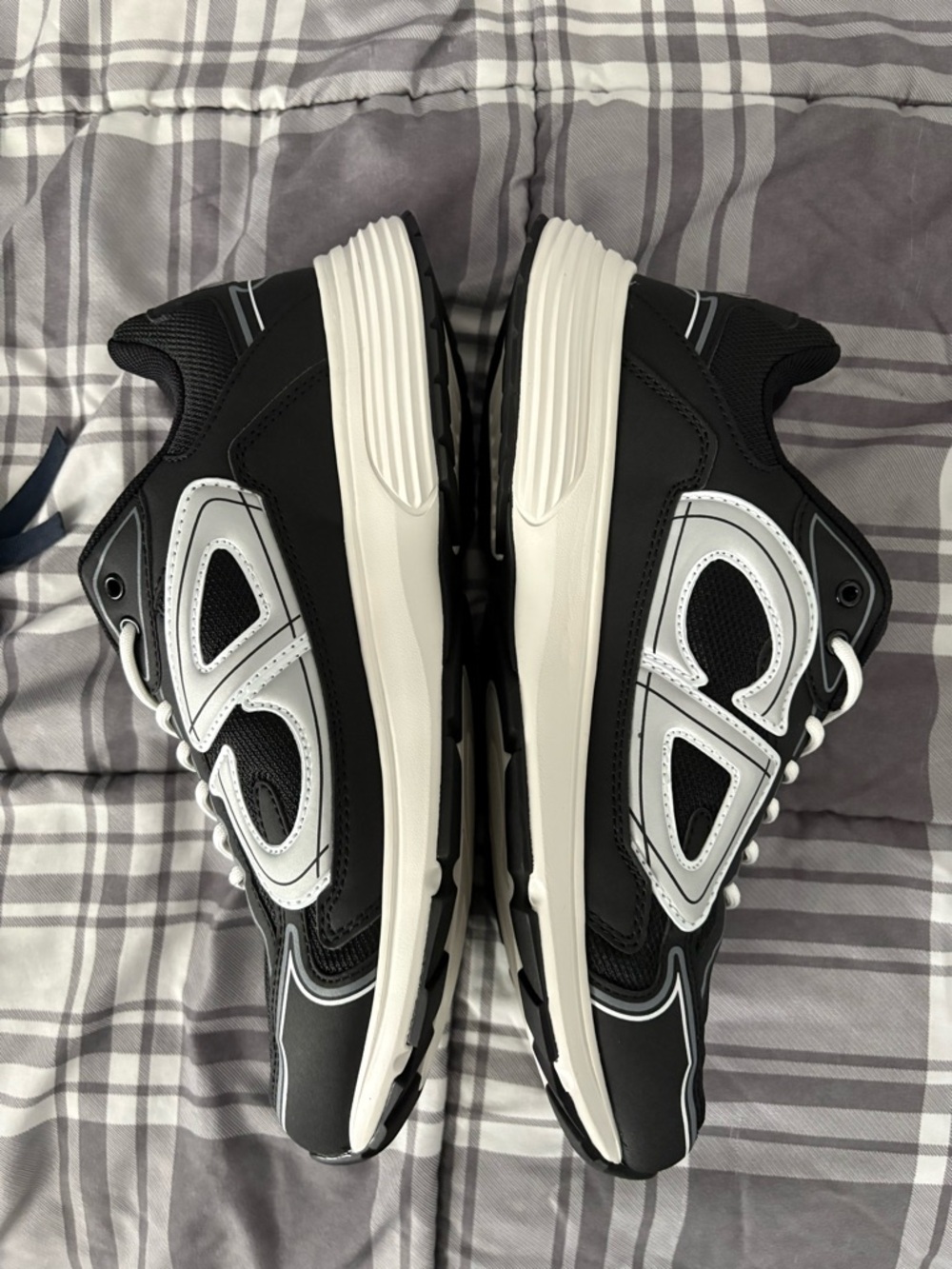 Dior Men Black & White Logo Runner Sneakers - Picture 2 of 9